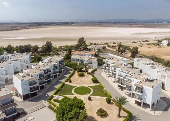 Yialos Village By Cybarco Apartamento Lárnaca